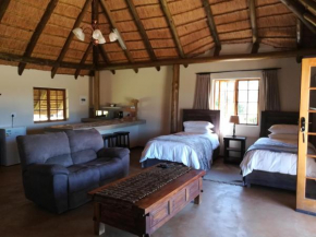 Гостиница African Flair Country Lodge  Пит-Ретиф